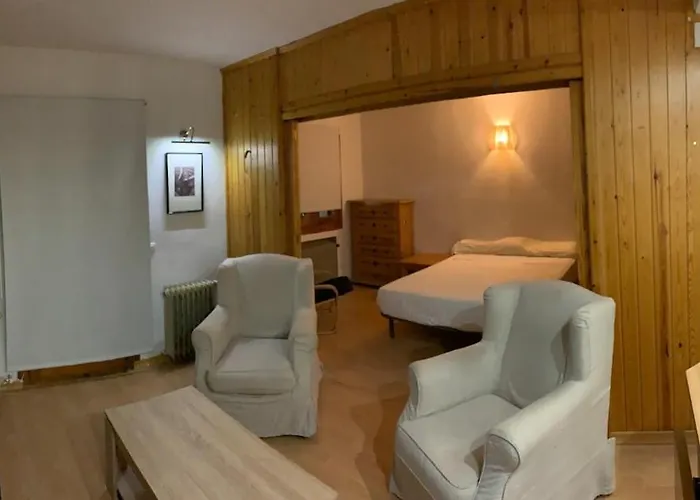 Socotor By Pirineos360 En La Plaza Del Reloj